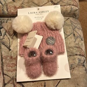 Laura Ashley hat & bootie set